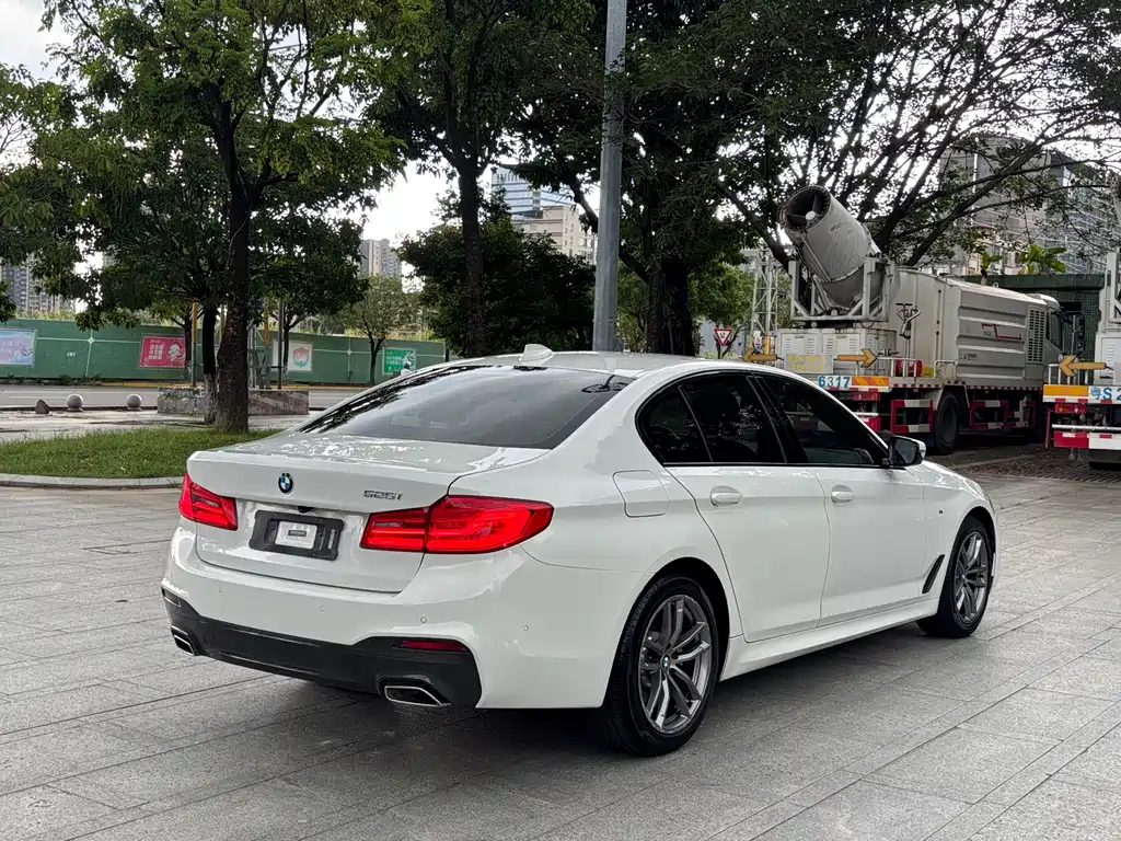 BMW 5 Series (Import) — фото 4