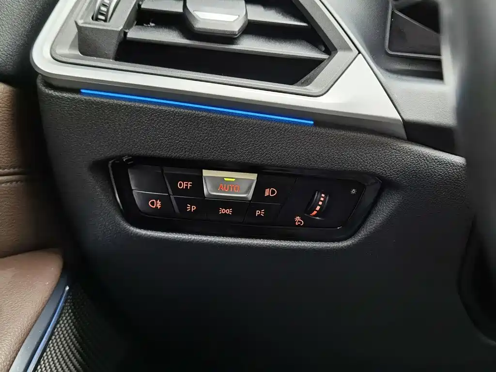 BMW i3 — фото 21