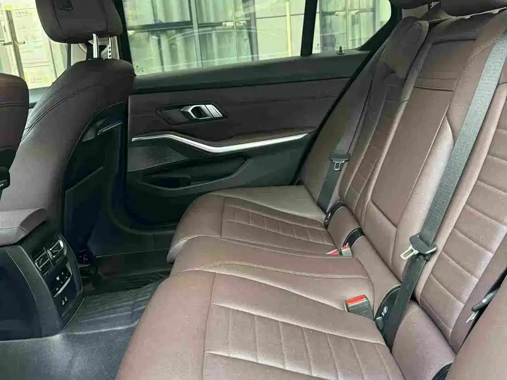 BMW 3 Series — фото 10