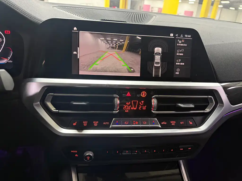 BMW 3 Series — фото 14