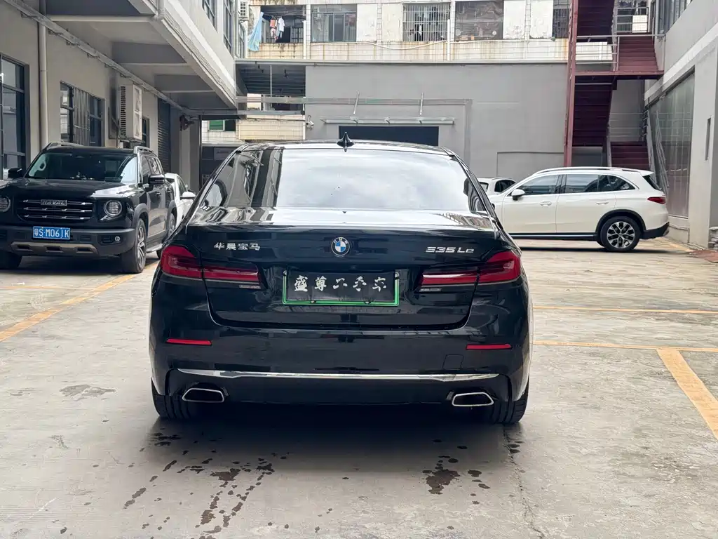 BMW 5 Series New Energy — фото 19