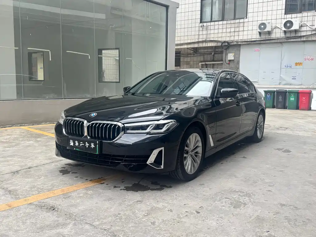 BMW 5 Series New Energy — фото 1