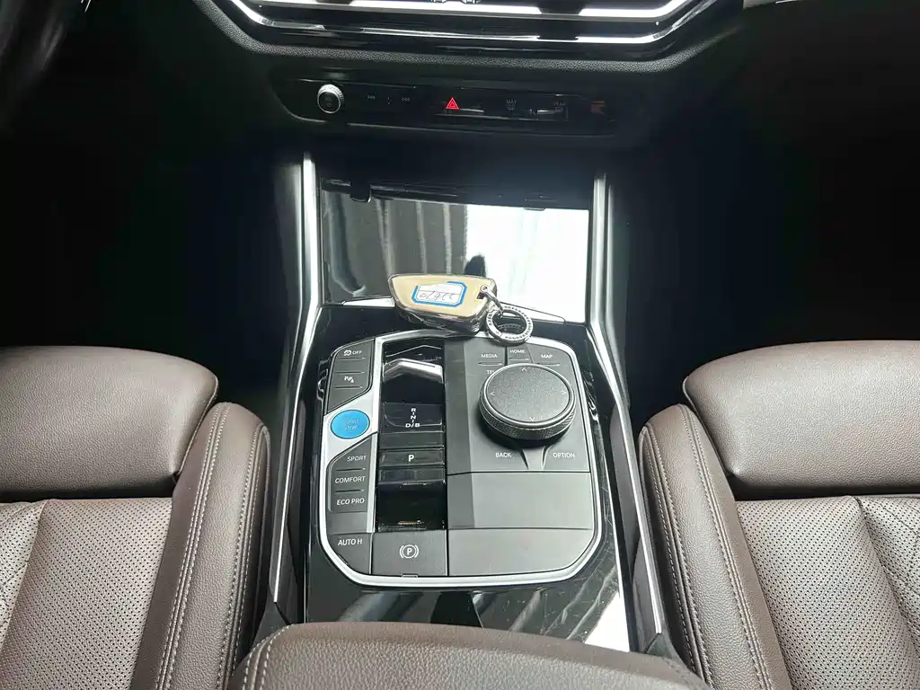 BMW i3 — фото 13