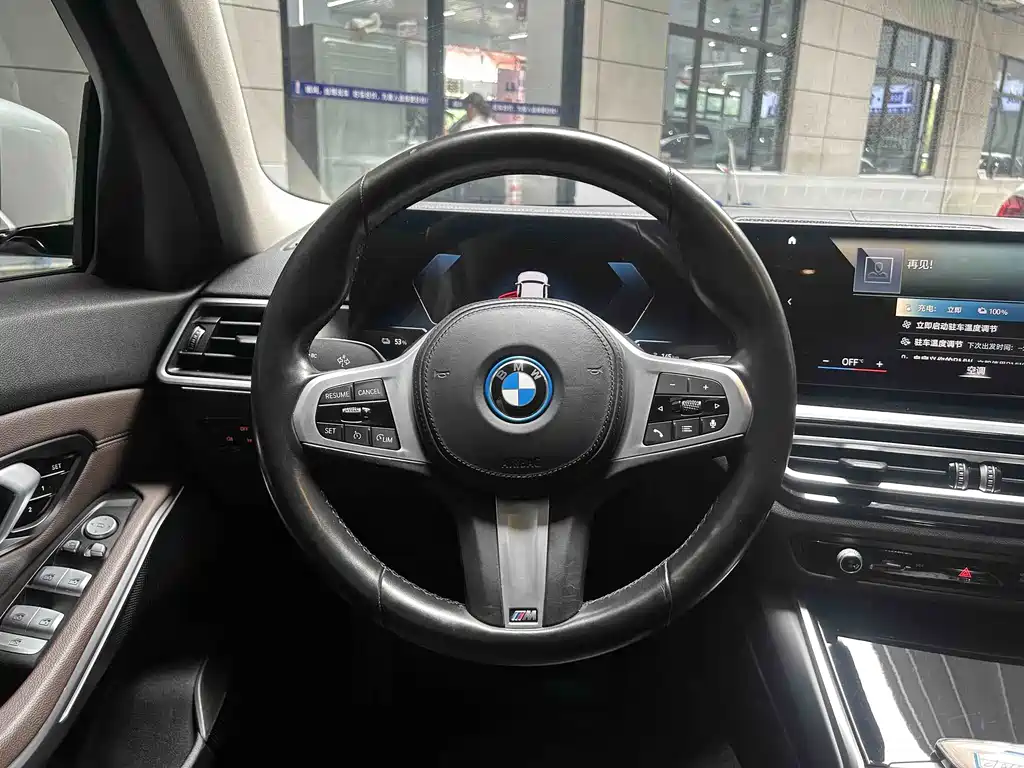 BMW i3 — фото 15