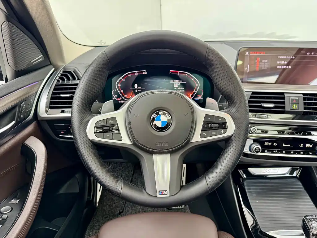 BMW X3 — фото 17