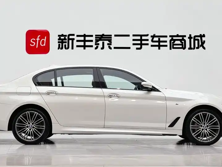 BMW 5 Series — фото 3