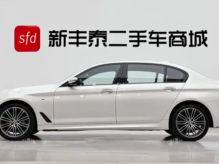 BMW 5 Series — фото 4