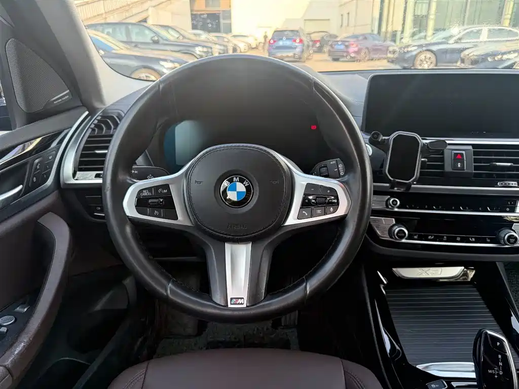 BMW X3 — фото 4