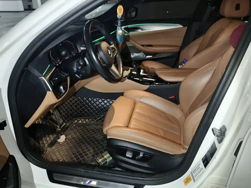 BMW 5 Series (Import) — фото 11