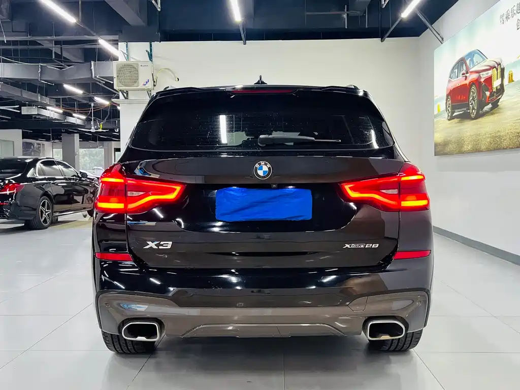 BMW X3 — фото 18