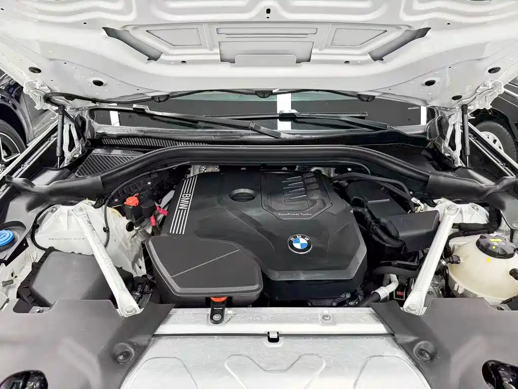 BMW X4 — фото 23