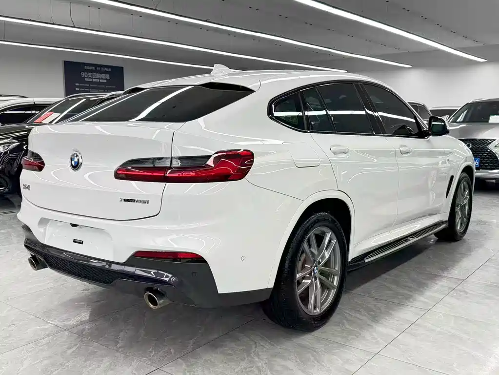 BMW X4 — фото 6