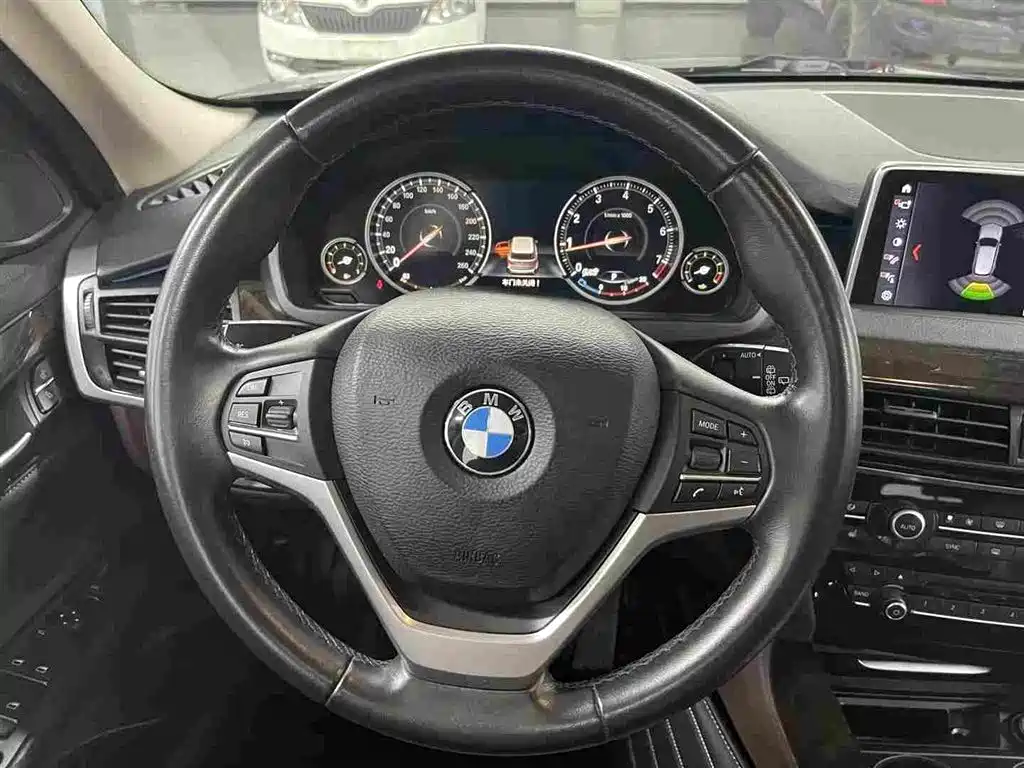 BMW X5 (Import) — фото 8