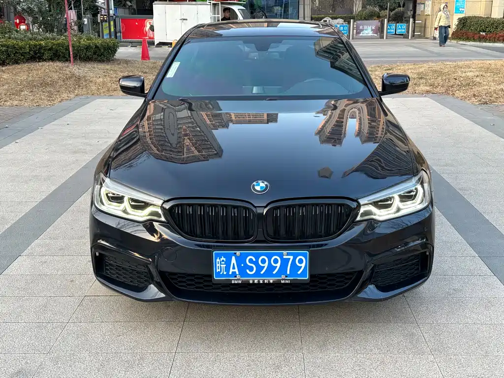 BMW 5 Series — фото 2