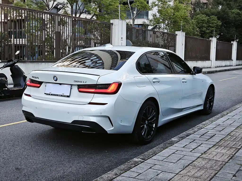 BMW 3 Series — фото 9