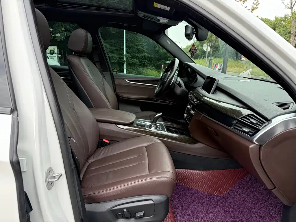 BMW X5 (Import) — фото 18
