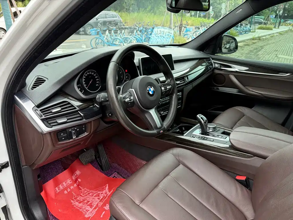 BMW X5 (Import) — фото 8