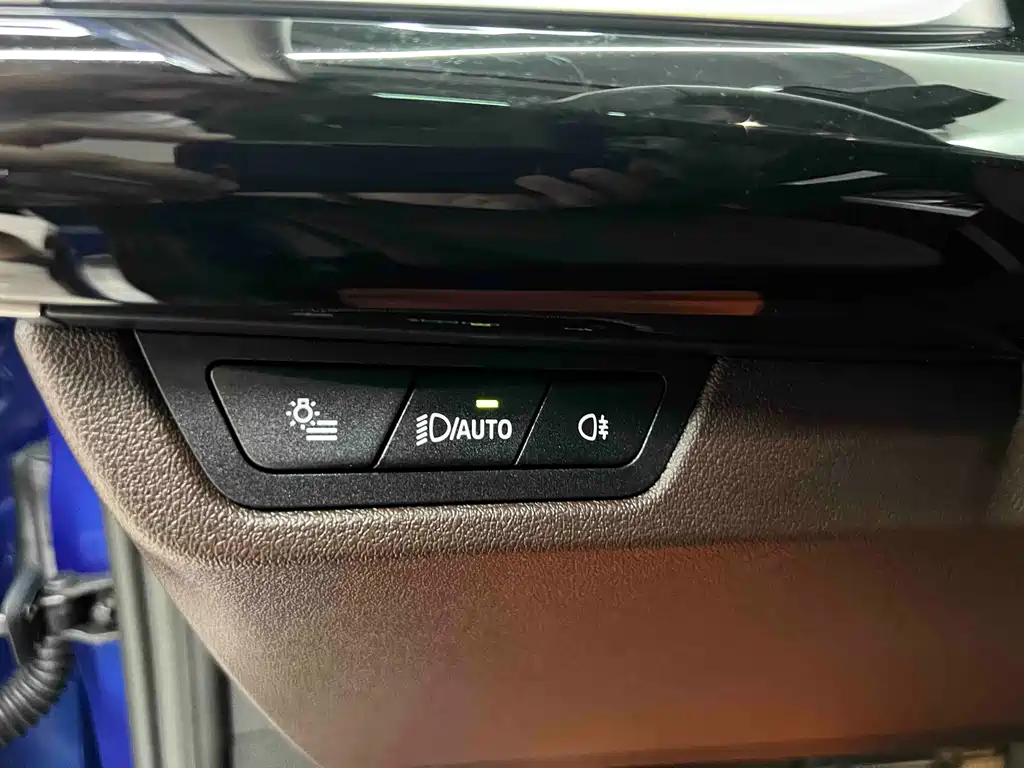 BMW X1 — фото 9