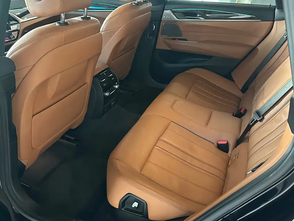 BMW 6 Series GT — фото 8