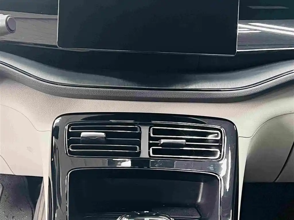 BYD Qin PLUS — фото 14