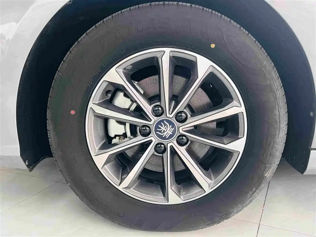 BYD Qin PLUS — фото 6