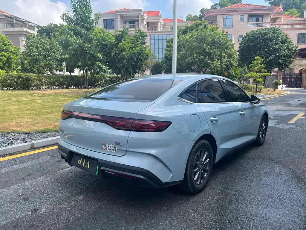 BYD Qin L — фото 6
