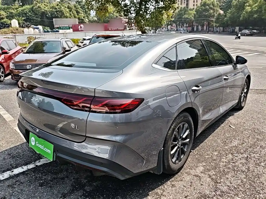 BYD Qin L — фото 7