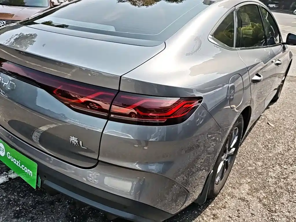 BYD Qin L — фото 8