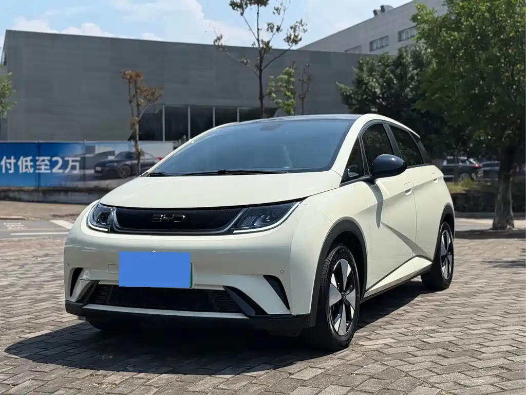BYD Dolphin