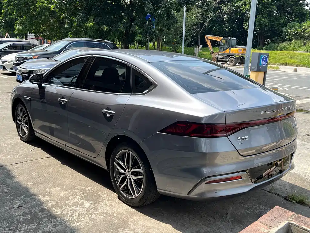 BYD Qin PLUS — фото 9