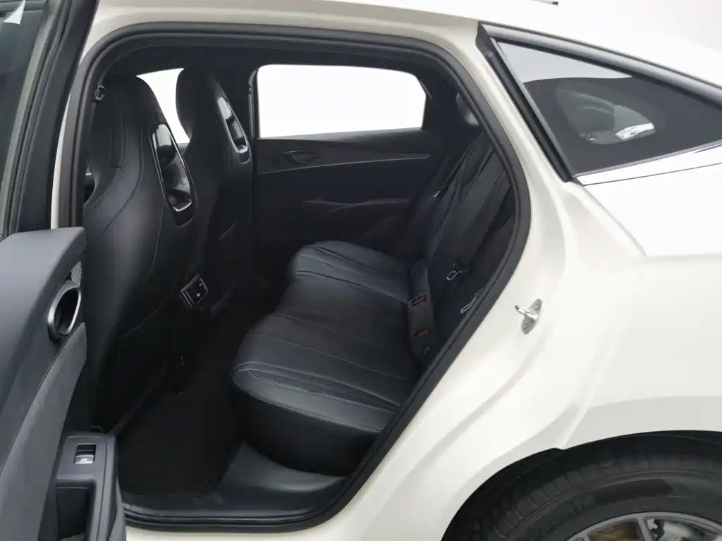 BYD Seal 06 — фото 15