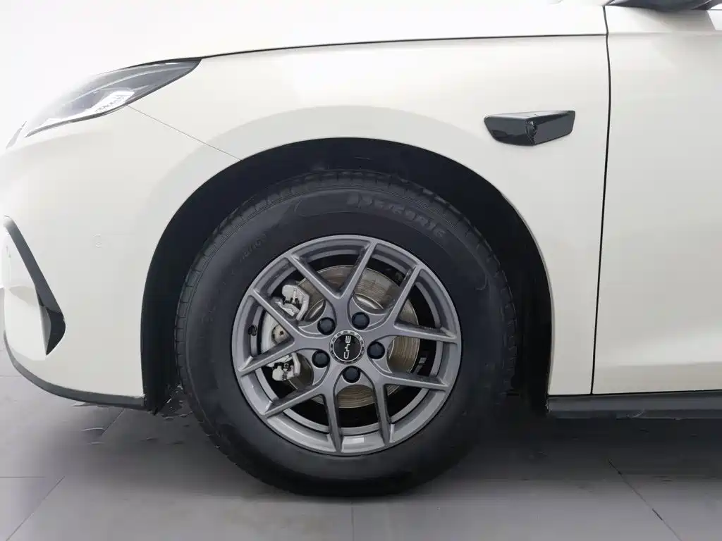 BYD Seal 06 — фото 17
