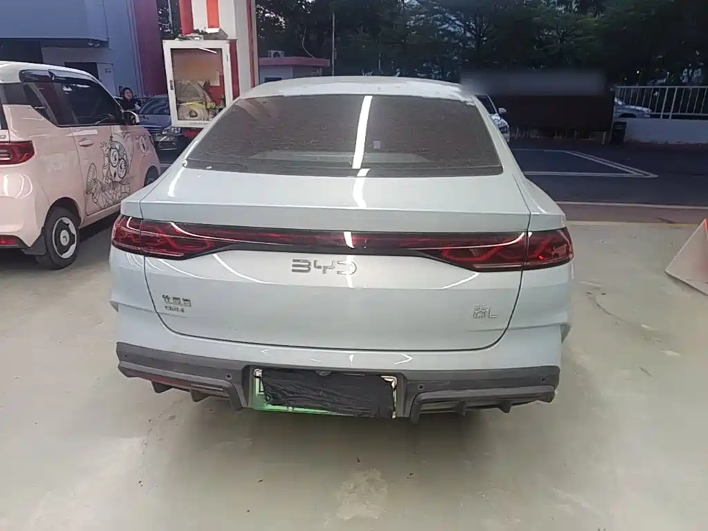 BYD Qin L — фото 6