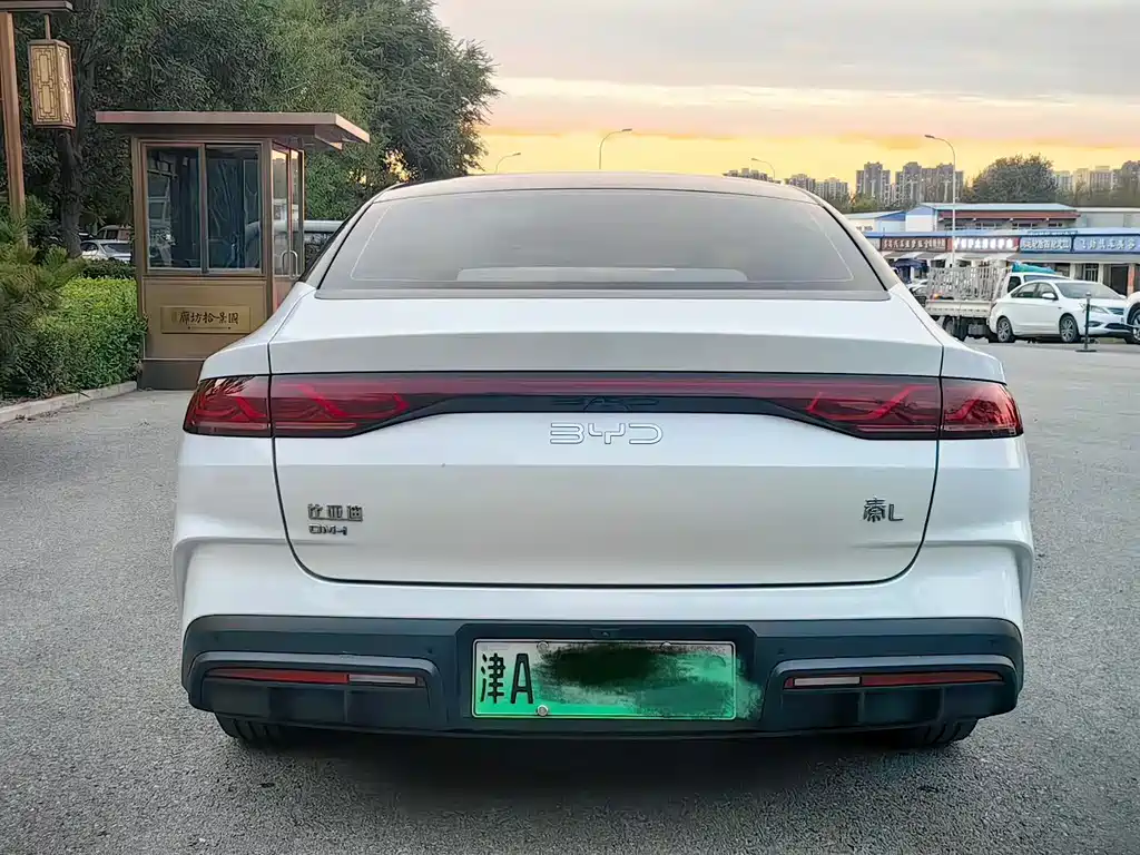 BYD Qin L — фото 4