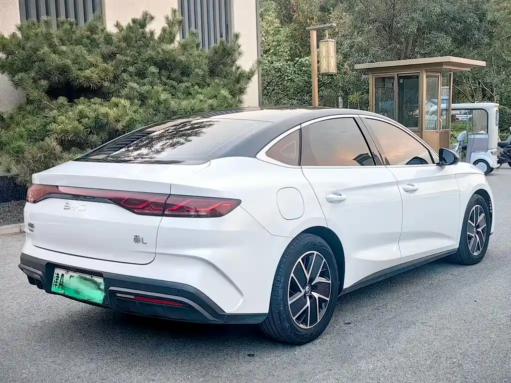 BYD Qin L — фото 6