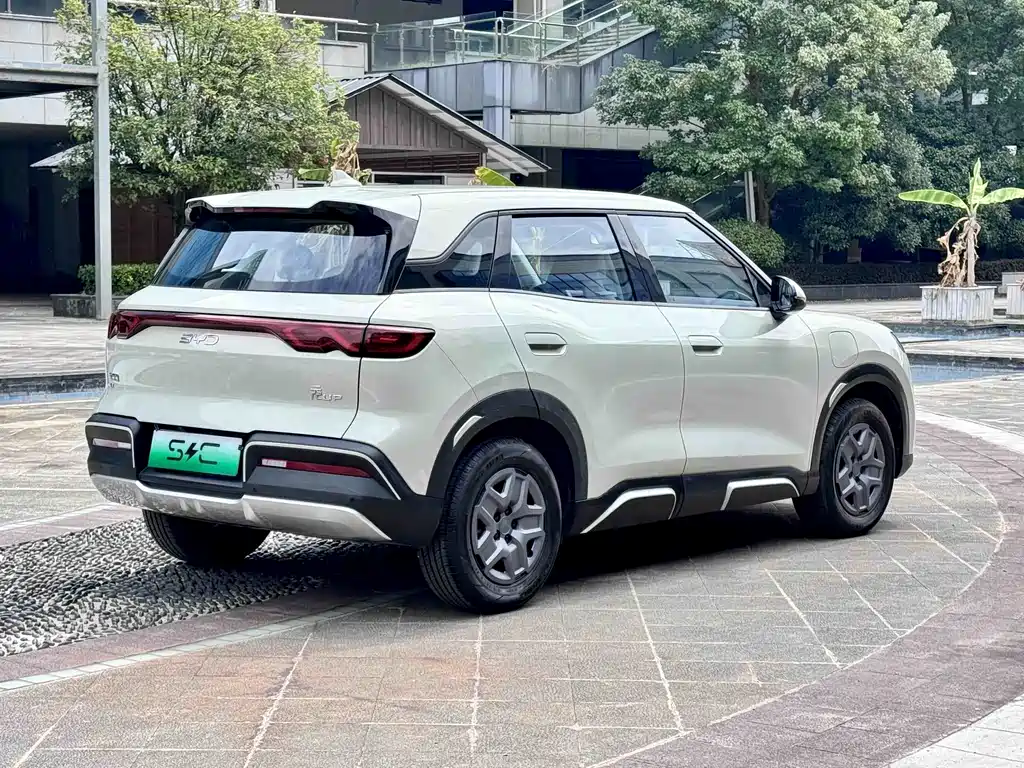 BYD Yuan UP — фото 18