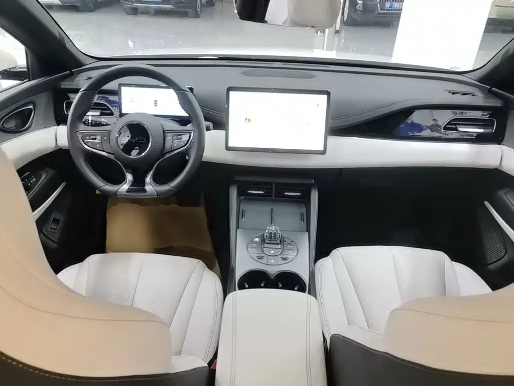 BYD Seal 06 — фото 10