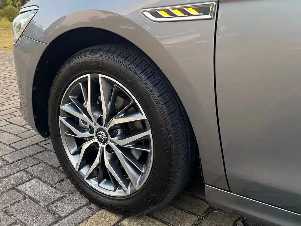 BYD Qin PLUS — фото 14