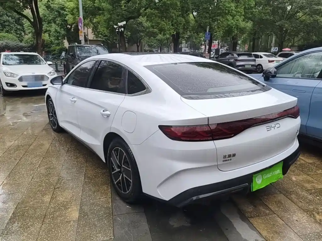 BYD Qin L — фото 5
