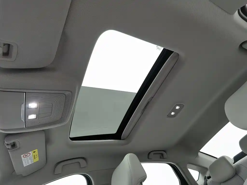BYD Seal 05 DM-i — фото 14