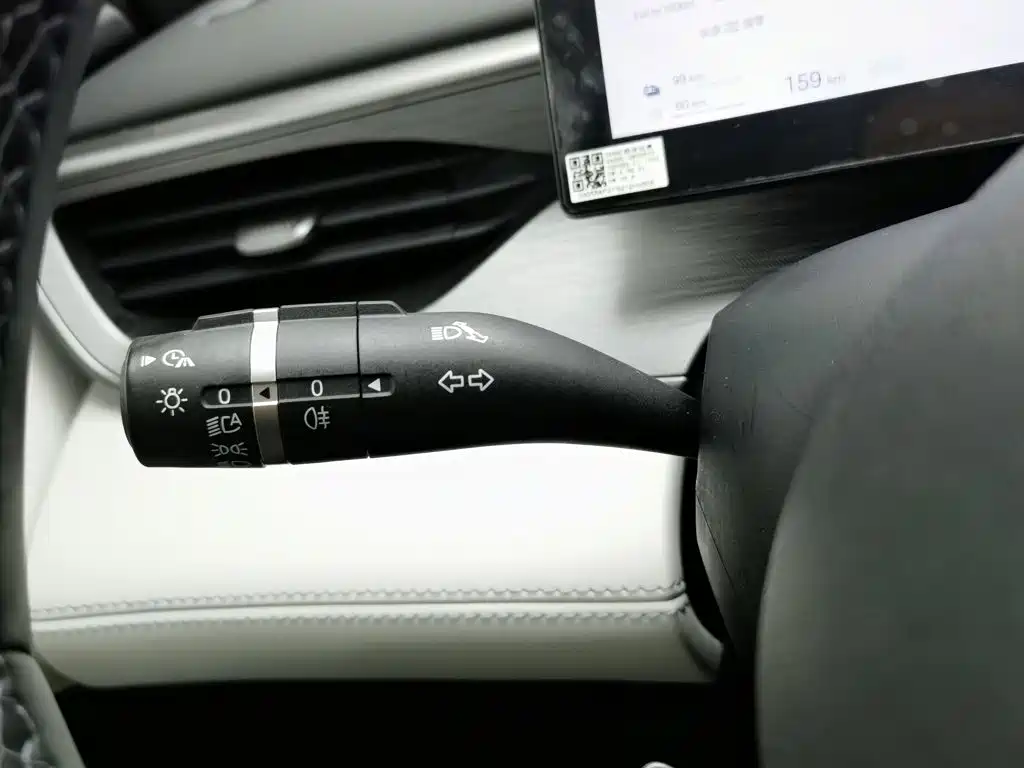 BYD Seal 05 DM-i — фото 21