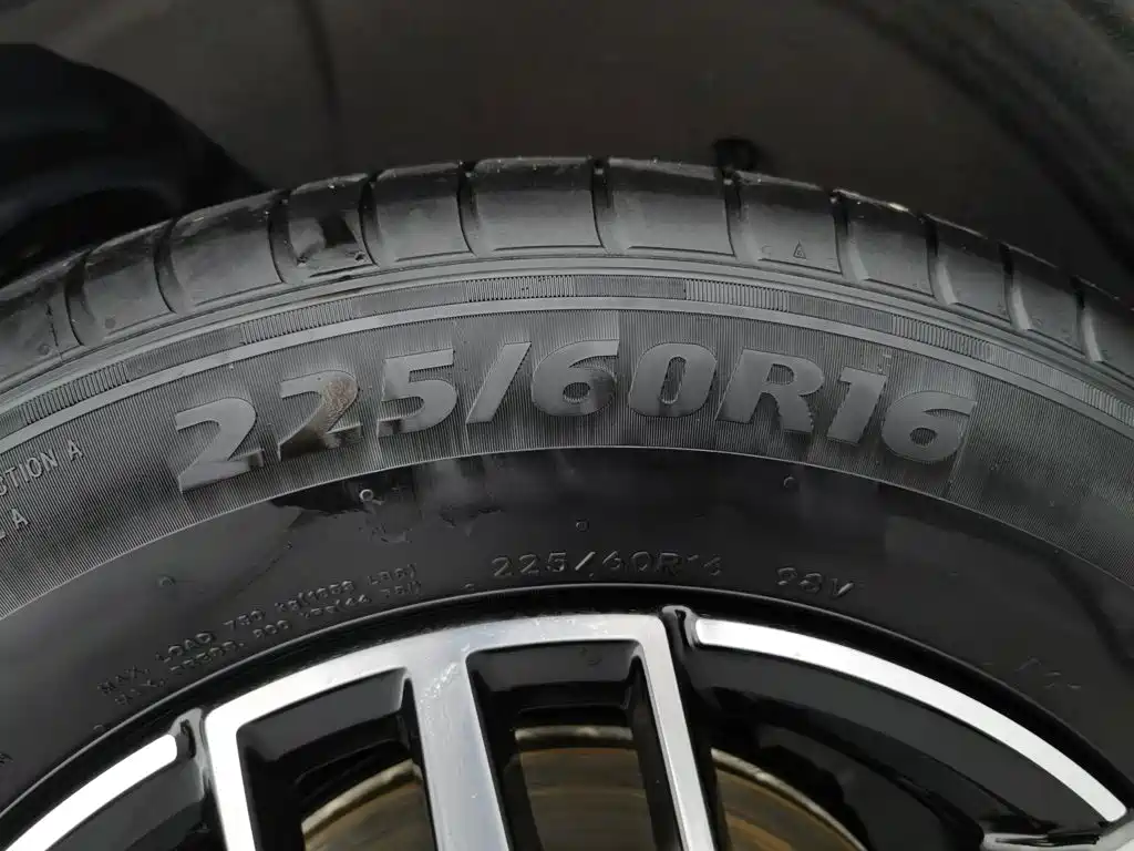 BYD Seal 05 DM-i — фото 24