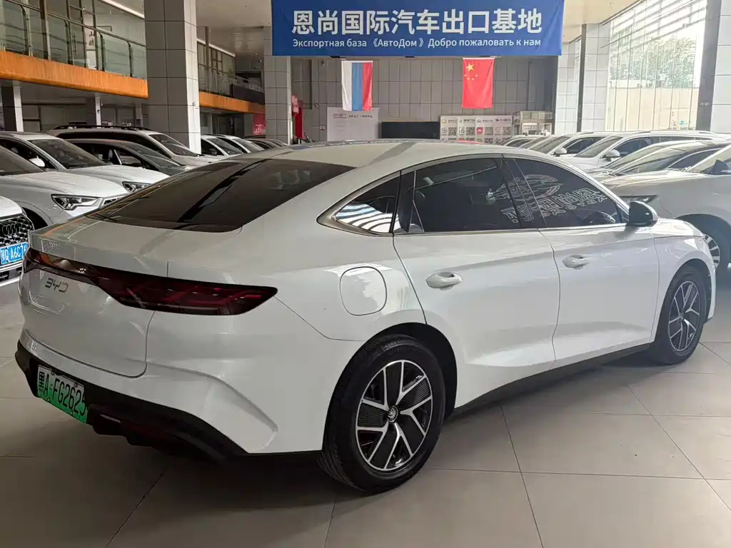 BYD Qin L — фото 14