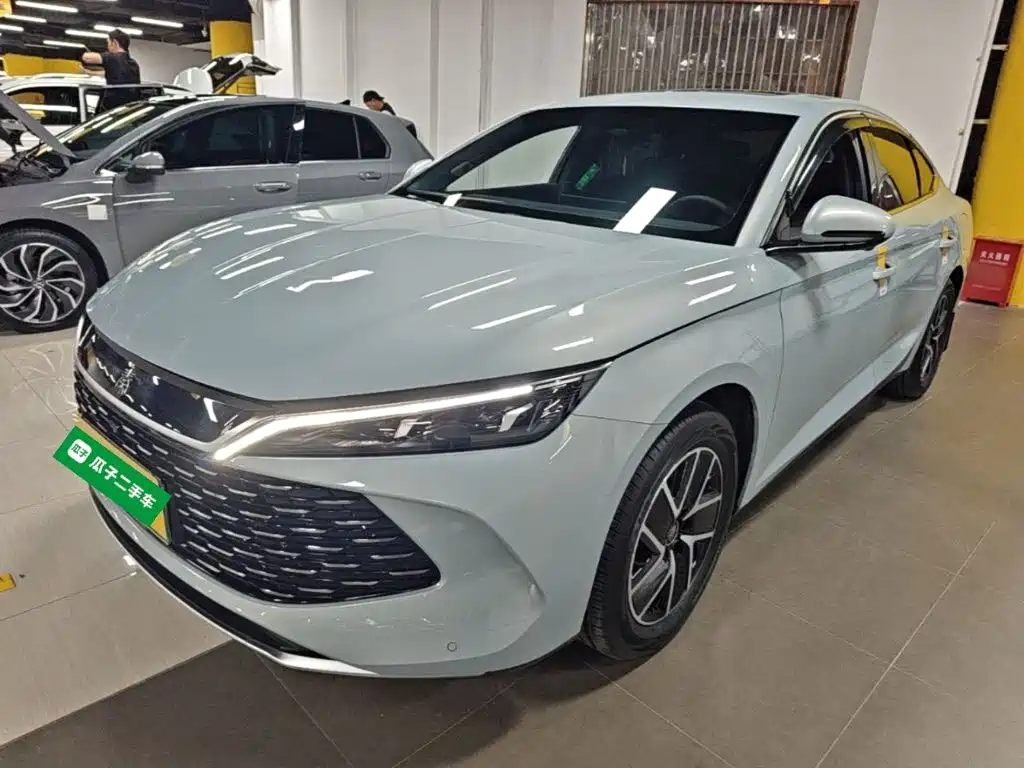 BYD Qin L — фото 2