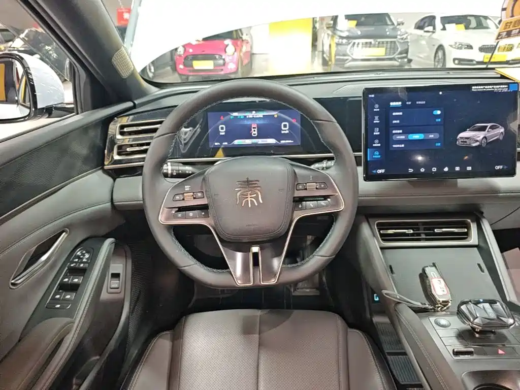 BYD Qin L — фото 11