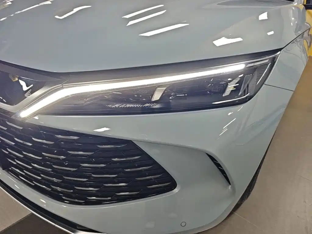 BYD Qin L — фото 24