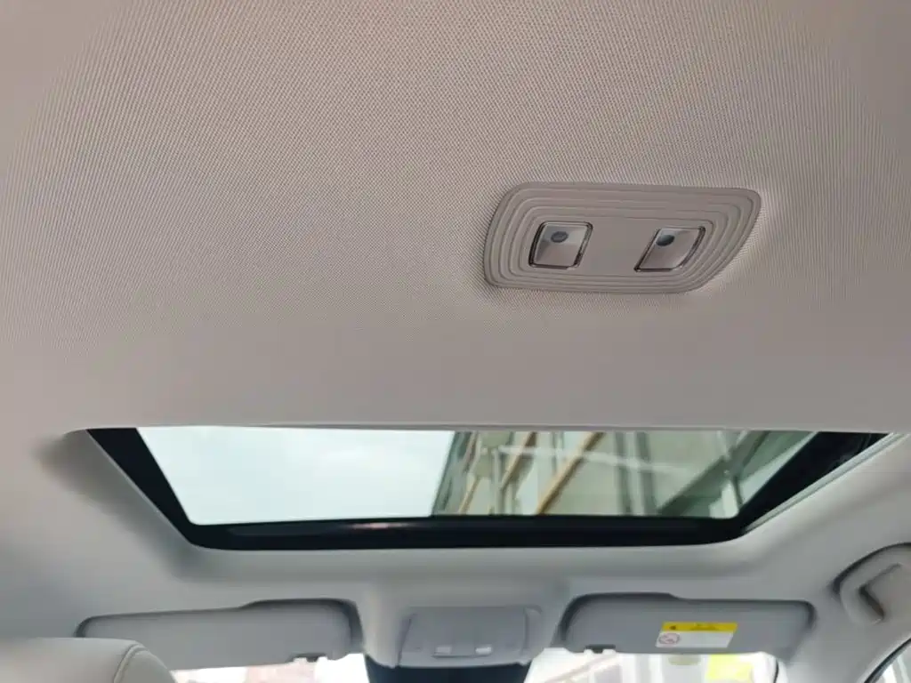 BYD Seal 05 DM-i — фото 18