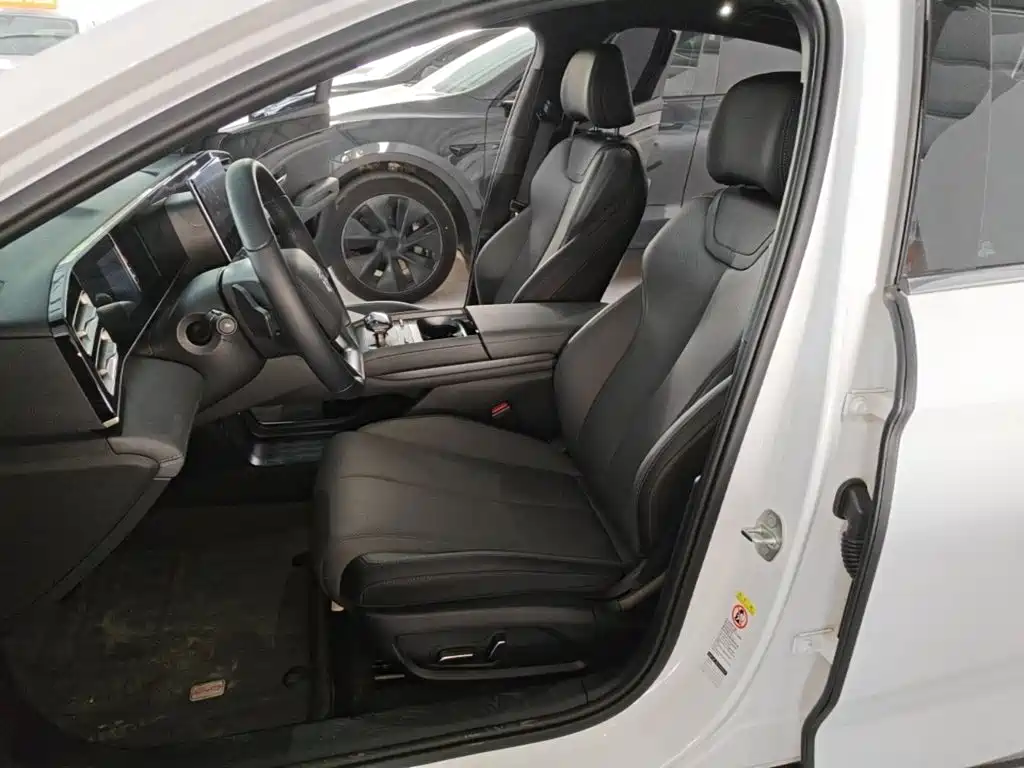BYD Qin L — фото 15