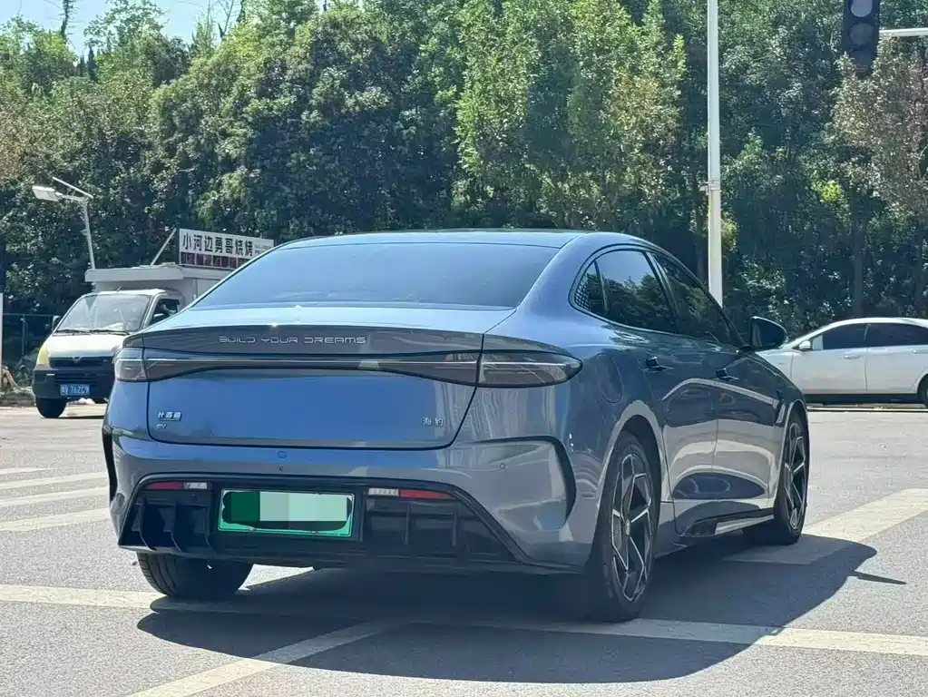 BYD Seal — фото 7