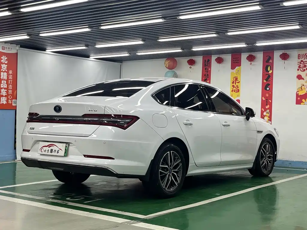 BYD Qin Pro NEV — фото 7